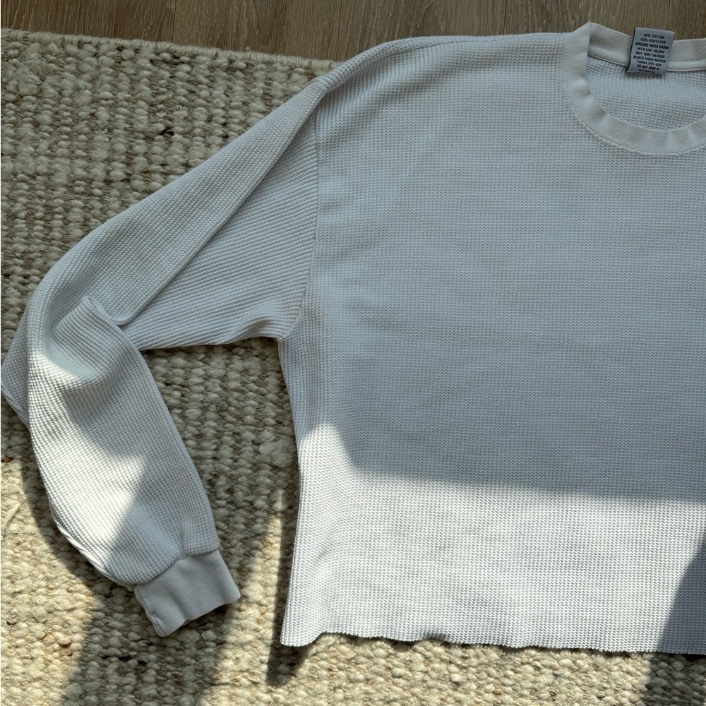 Vintage White Cropped Thermal – Raw Hem - Picture 3 of 5